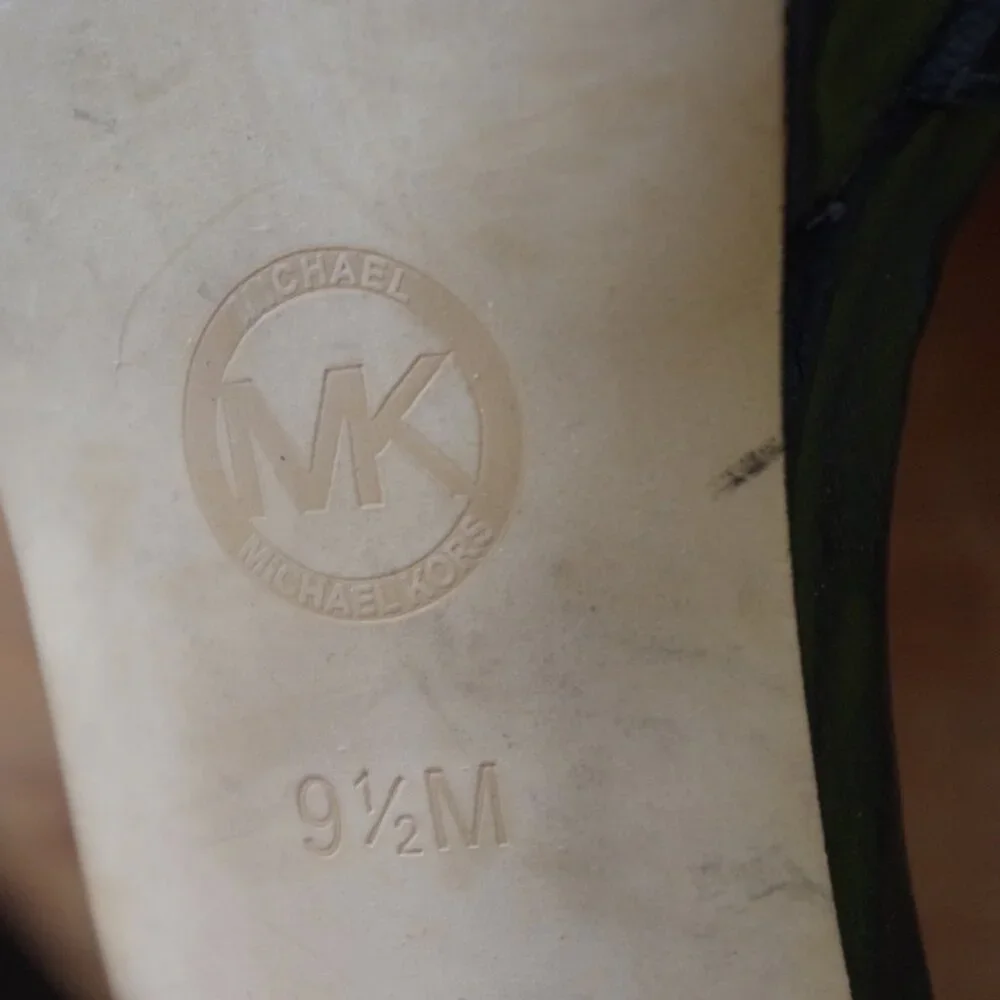 Michael; Michael Kors Platform High Open Toed Heels Size 9.5M - Picture 2 of 12